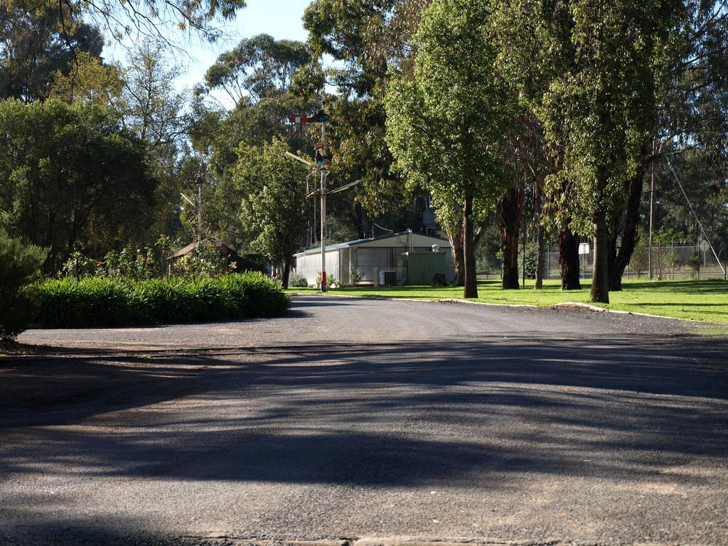 Cowra Holiday Park Екстер'єр фото